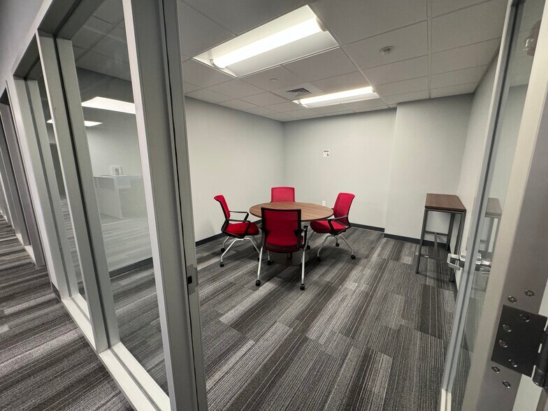 More Photos Of 150 Corporate Center Dr, Camp Hill Unknown For Lease