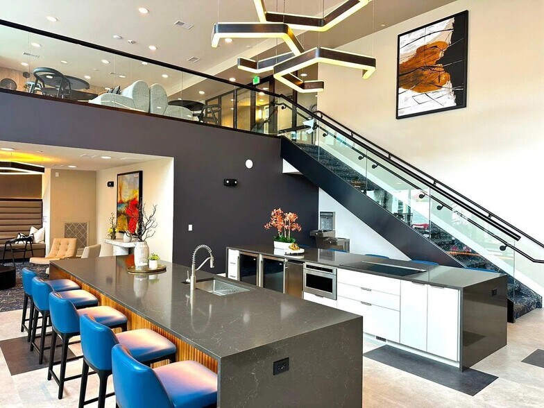 More Photos Of 655 S Sierra Madre St, Colorado Springs Apartments For Lease