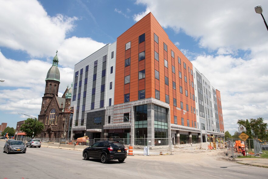 More Photos Of 1091 Main St, Buffalo Office For Sale