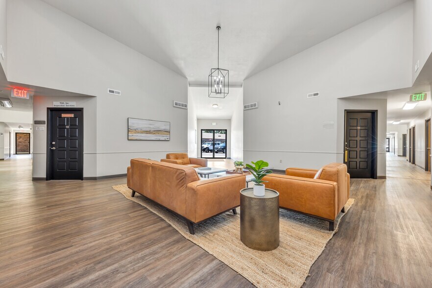 More Photos Of 3910 S Old Highway 94, Saint Charles Office For Sale