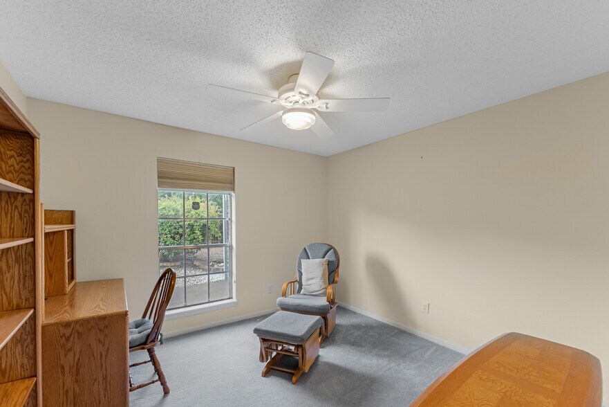 More Photos Of 7315 Pine St, Manvel Industrial For Sale