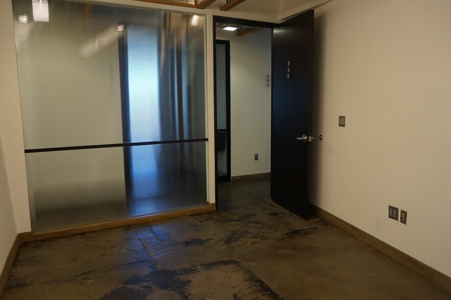More Photos Of 8335 W Sunset Blvd, West Hollywood Office For Lease