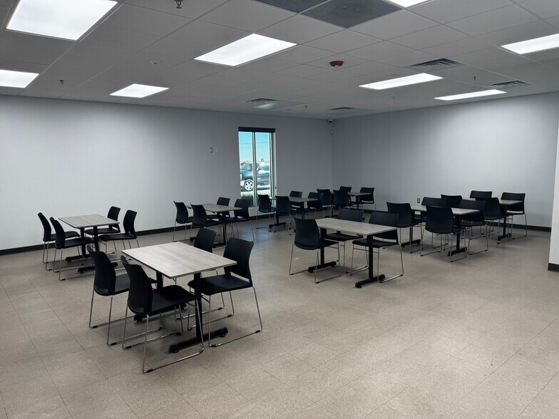 More Photos Of 4701 Avenida Divisadero, Santa Teresa Office For Lease