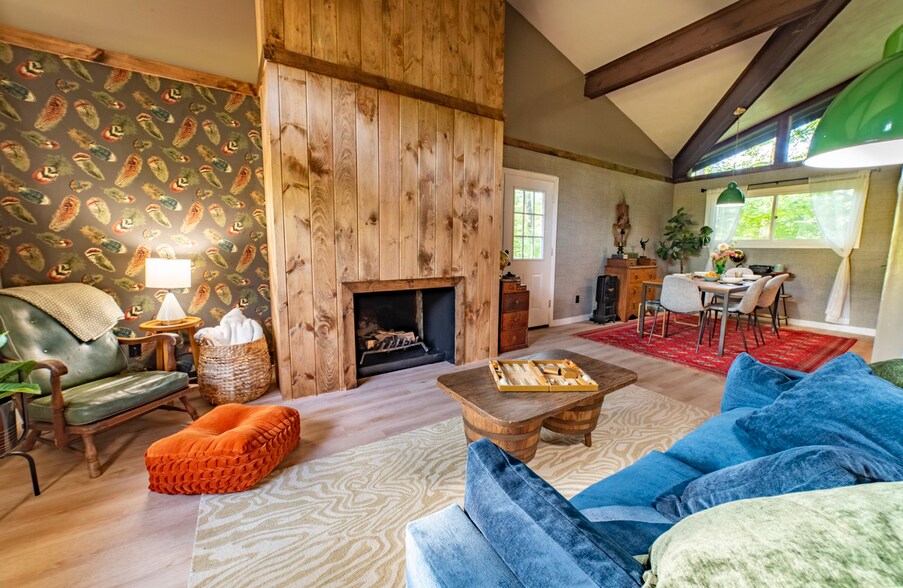 More Photos Of 94 Route 7, New Ashford Hotel For Sale