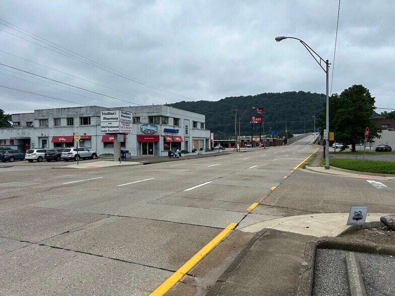 More Photos Of 310 35th St SE, Charleston Medical For Sale