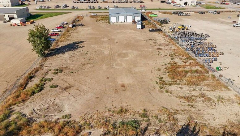 More Photos Of 5042 Jackson St, Williston Warehouse For Lease