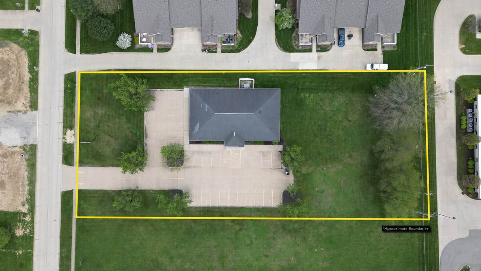 More Photos Of 1985 Eagle Pass, Wooster Office Residential For Sale