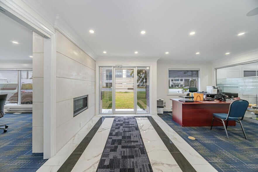 More Photos Of 140-160 Derry Rd E, Mississauga Office For Sale