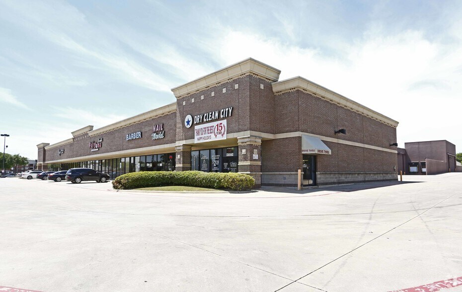 More Photos Of 3939 Frankford Rd, Dallas Supermarket For Lease