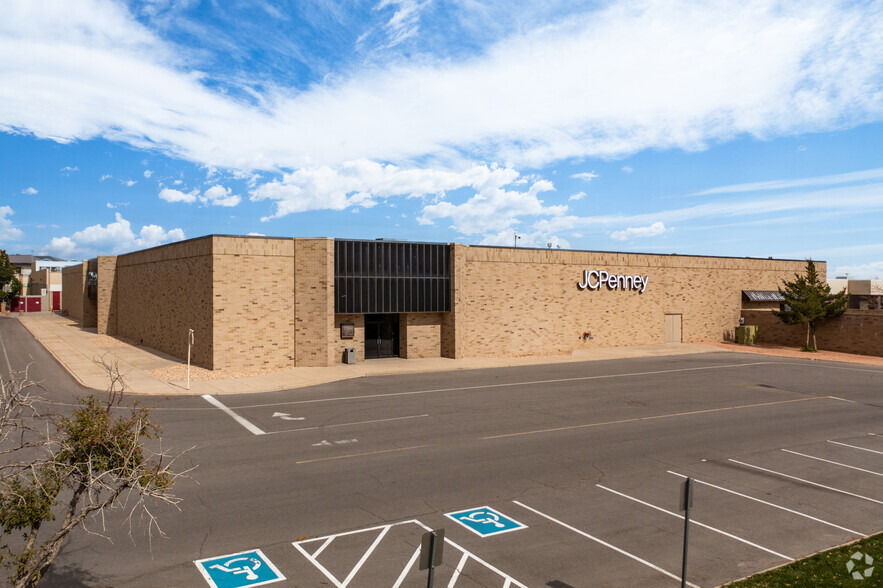 Primary Photo Of 2050 Greeley Mall, Greeley Unknown For Lease