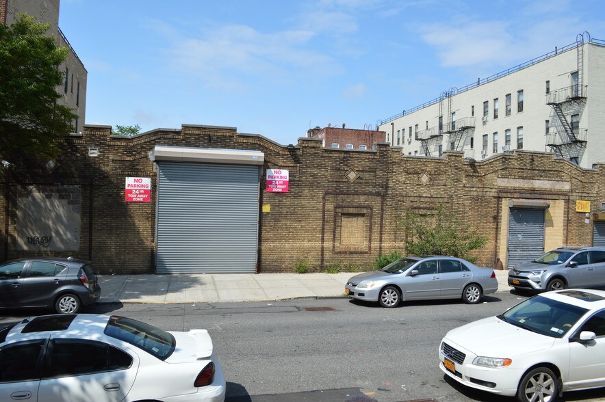 More Photos Of 2100 Union St, Brooklyn Apartments For Lease