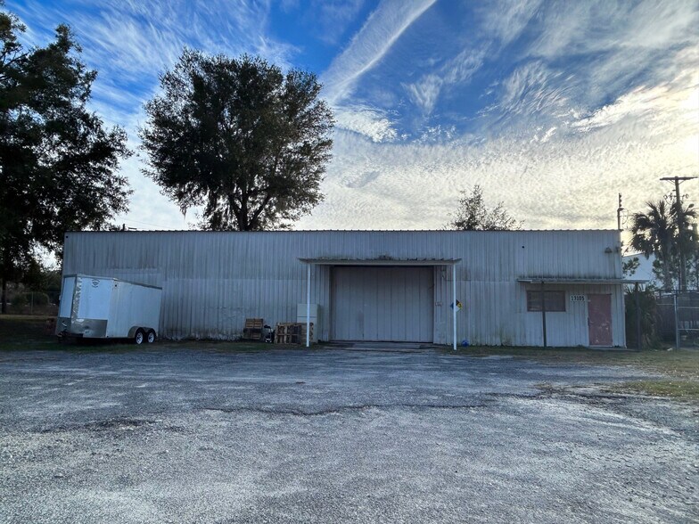 More Photos Of 13183-13201 Rachael Blvd, Alachua Warehouse For Sale