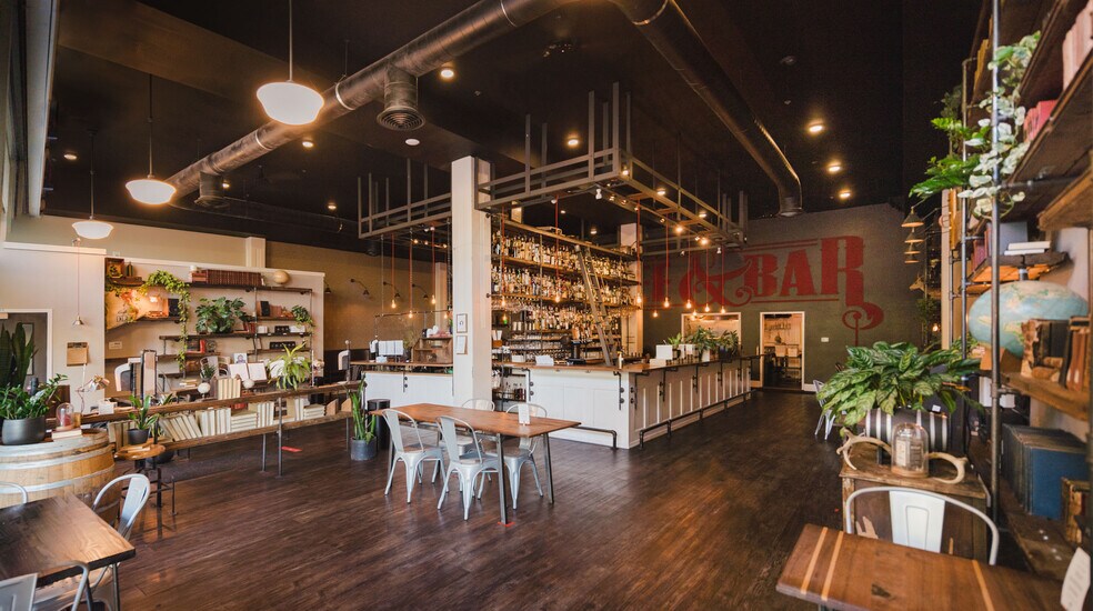 More Photos Of 447 State St, Salem Apartments For Lease