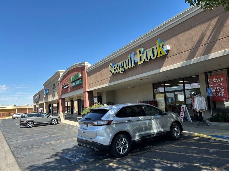 Primary Photo Of 4031-4041 Riverdale Rd, Riverdale Freestanding For Lease