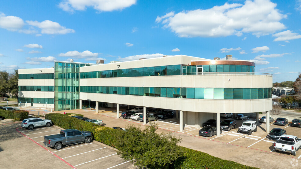 Primary Photo Of 200 Bailey Ave, Fort Worth Office For Lease