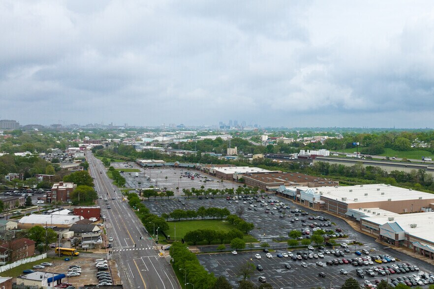 More Photos Of 6500-6750 Manchester Ave, Saint Louis Unknown For Lease