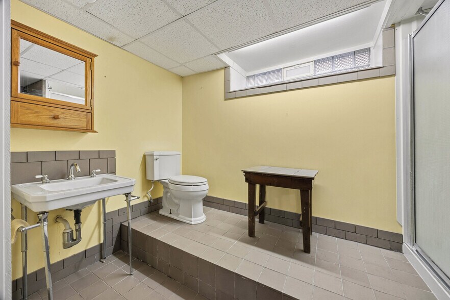 More Photos Of 871-873 Atlantic Ave, Rochester Office Residential For Sale