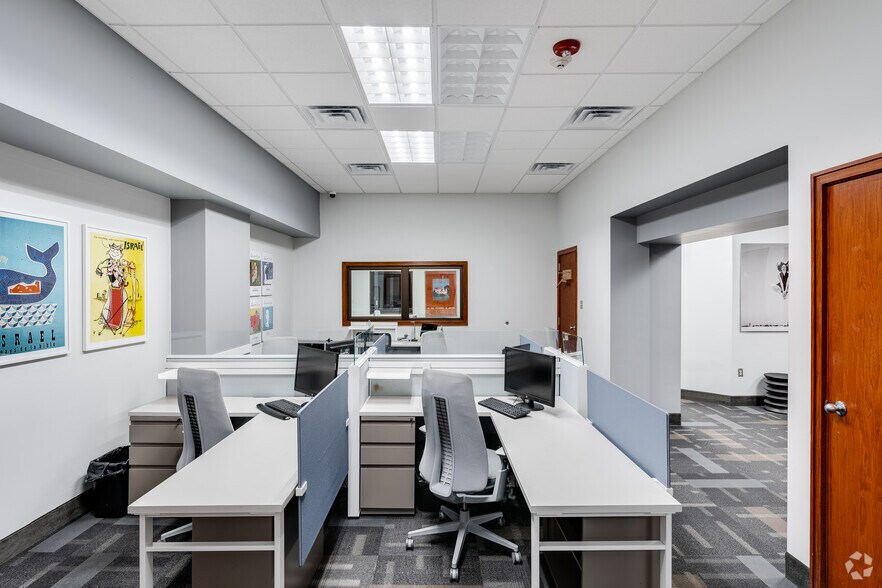 More Photos Of 1511 Walnut St, Philadelphia Office For Lease