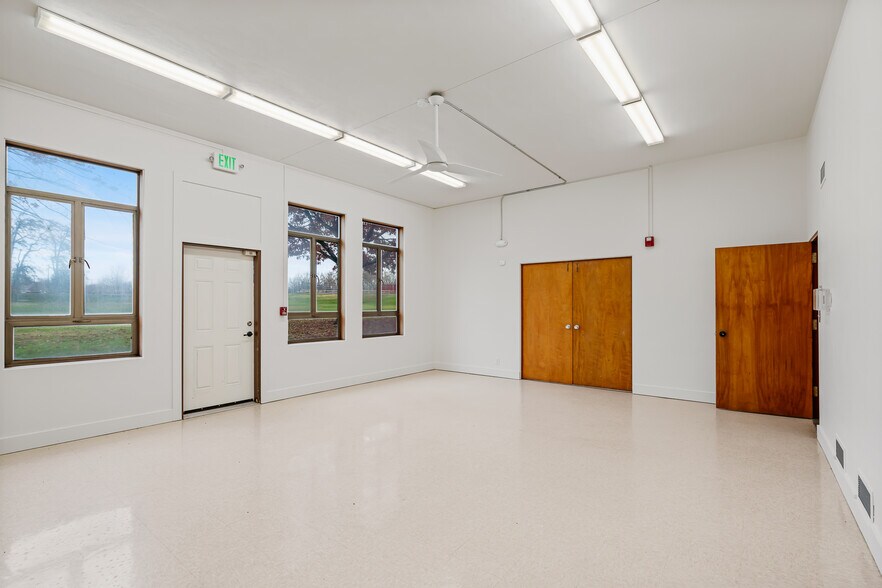 More Photos Of 1201 N B St, Ellensburg Specialty For Lease