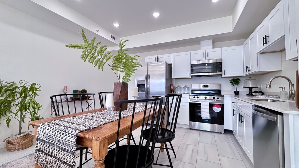 More Photos Of 129 Sugarfoot Way, Pigeon Forge Apartments For Sale