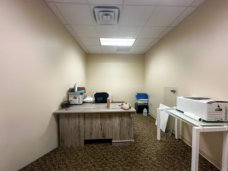 More Photos Of 2117 Harden Blvd, Lakeland Office For Lease