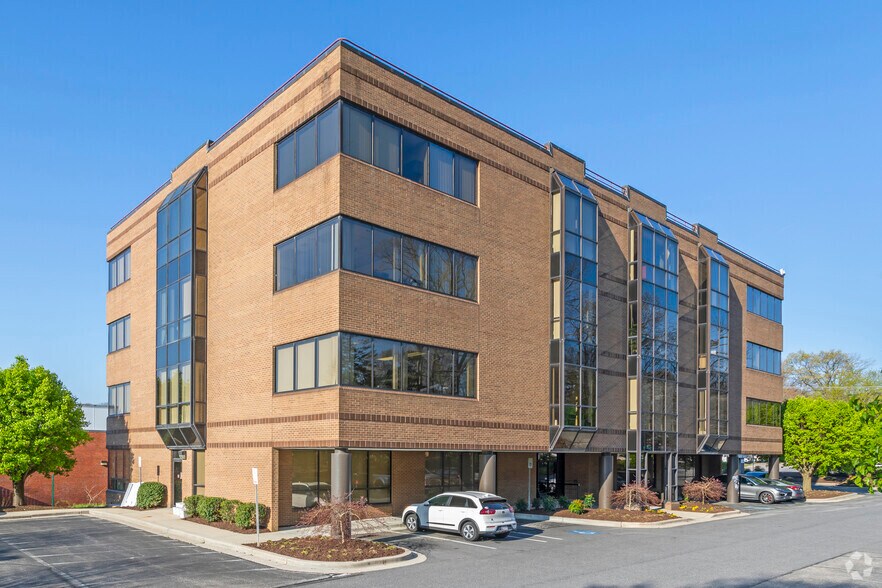 More Photos Of 479 Jumpers Hole Rd, Severna Park Medical For Lease