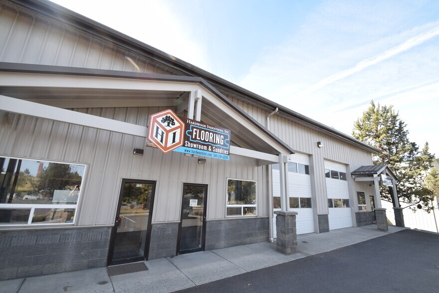 More Photos Of 615 SE Glenwood Dr, Bend Unknown For Lease