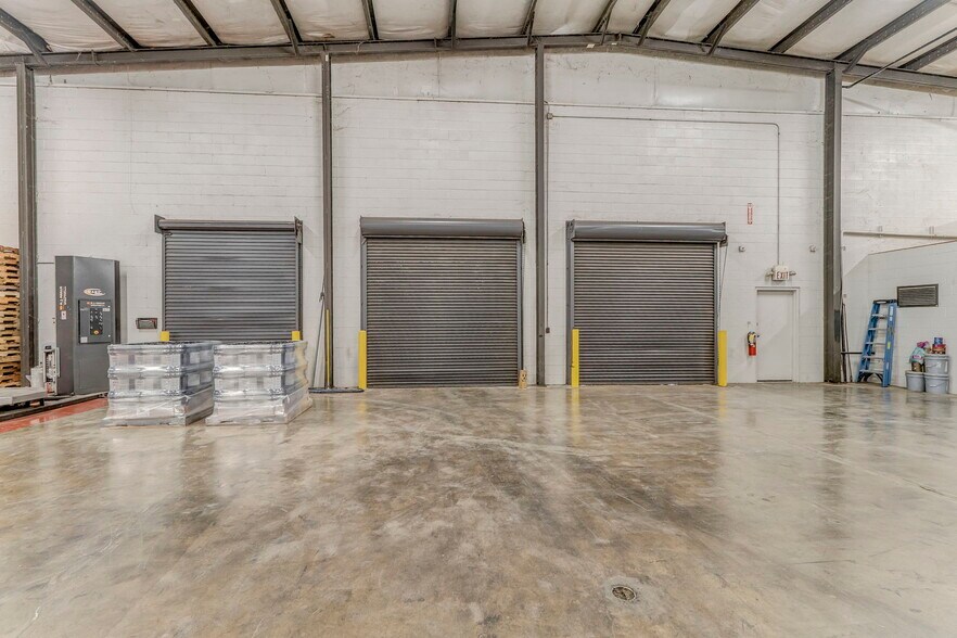 More Photos Of 3239 S Dixie Hwy, Dalton Industrial For Sale