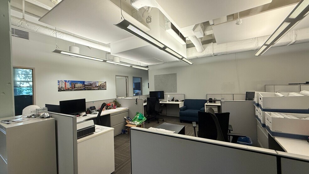 More Photos Of 3401 8th St NE, Washington Warehouse For Lease