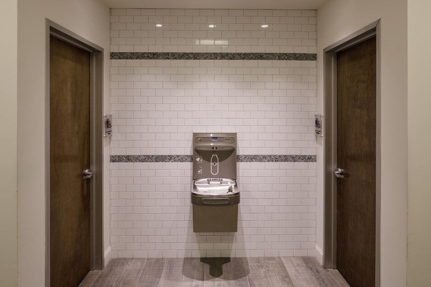 More Photos Of 409 Joyce Kilmer Ave, New Brunswick Loft Creative Space For Lease