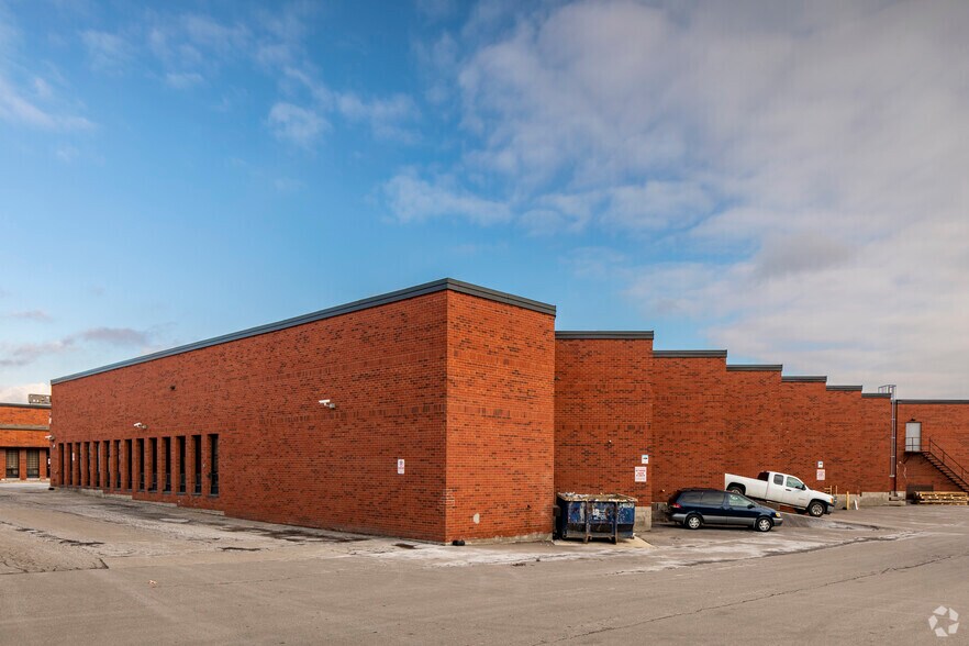 More Photos Of 1070 Mid-way Blvd, Mississauga Warehouse For Lease
