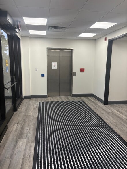 More Photos Of 1829 Maple Rd, Williamsville Medical For Lease