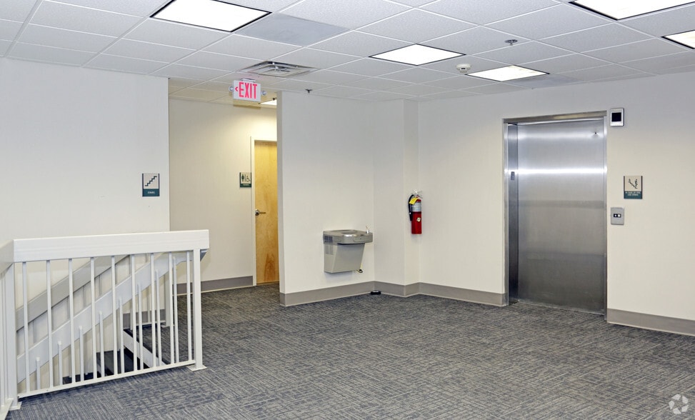 More Photos Of 450 Amwell Rd, Hillsborough Storefront Retail Office For Lease