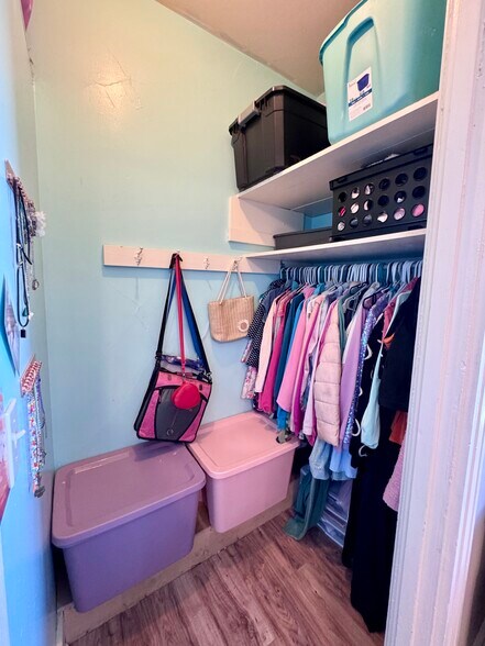 More Photos Of 1415 4th St, Fulton Storefront Retail Residential For Sale