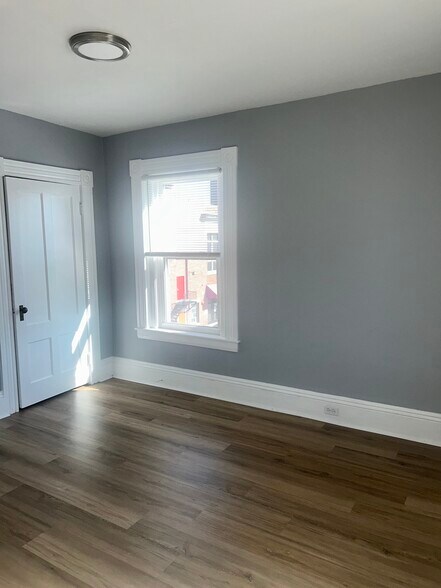 More Photos Of 97 Bridge St, Manchester Apartments For Sale