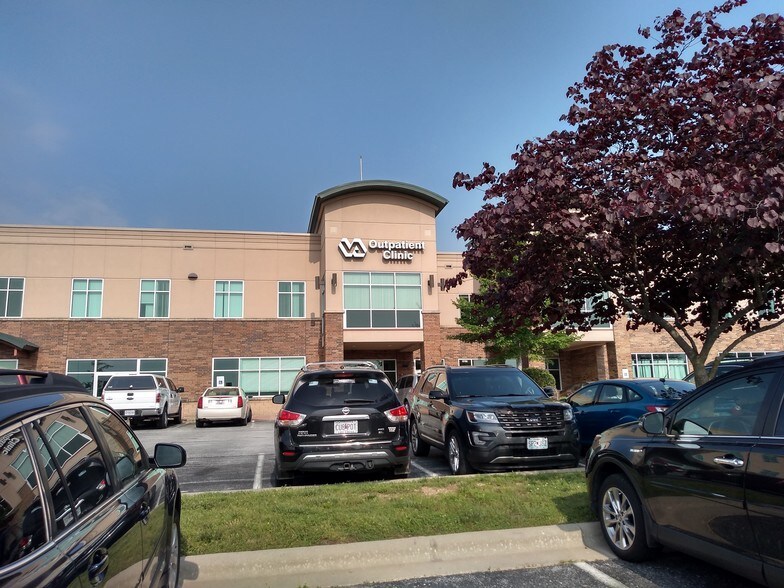 More Photos Of 5571 Gretna Rd, Branson Medical For Lease