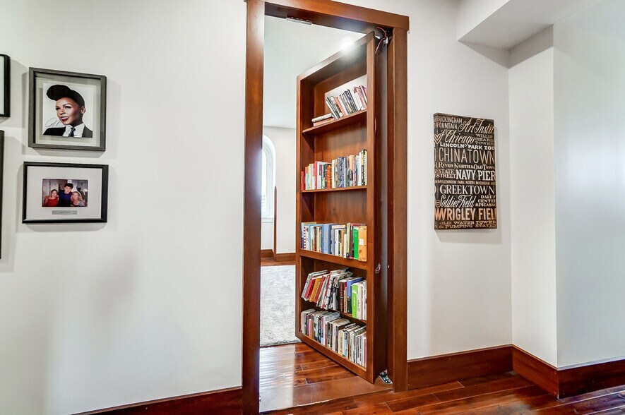 More Photos Of 208 W Monument Ave, Dayton Office Residential For Sale