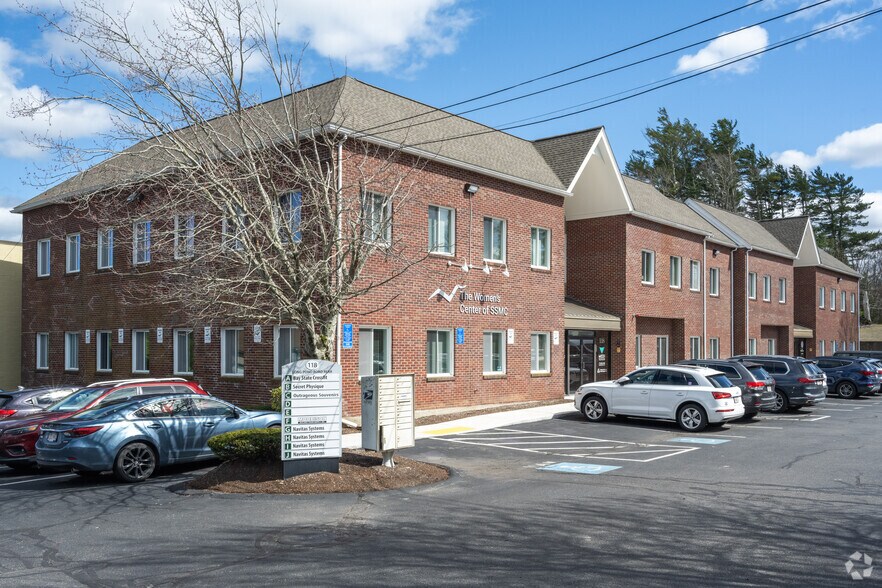 More Photos Of 118 Long Pond Rd, Plymouth Medical For Lease