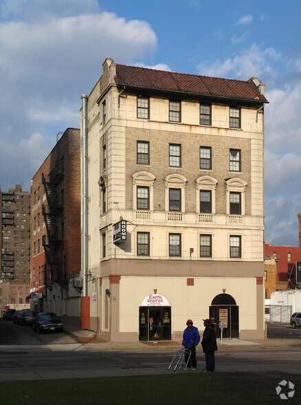 More Photos Of 113 N Clinton Ave, Rochester Apartments For Sale