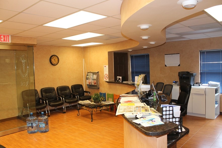 More Photos Of 5122 Leesburg Pike, Alexandria Medical For Lease
