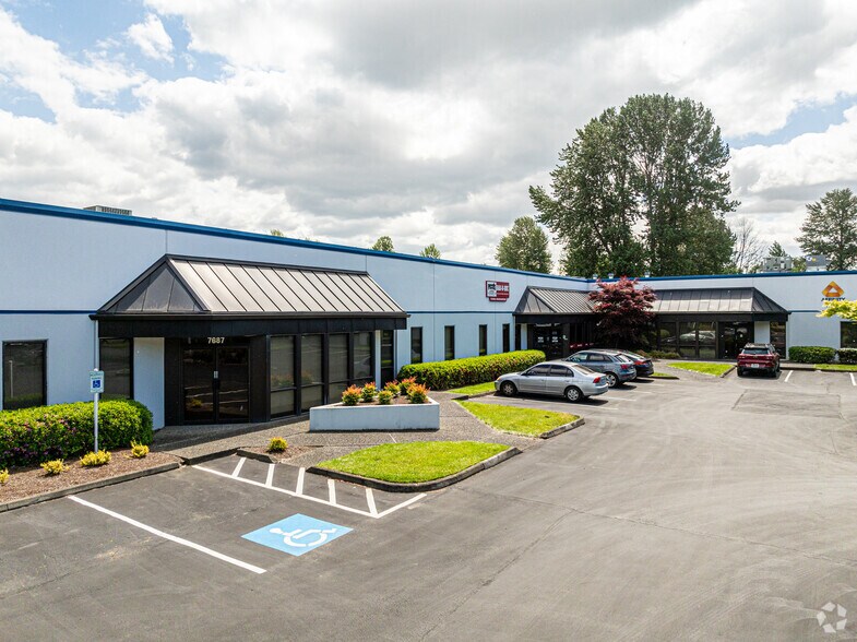 More Photos Of 7859-7877 S 180th St, Kent Unknown For Lease