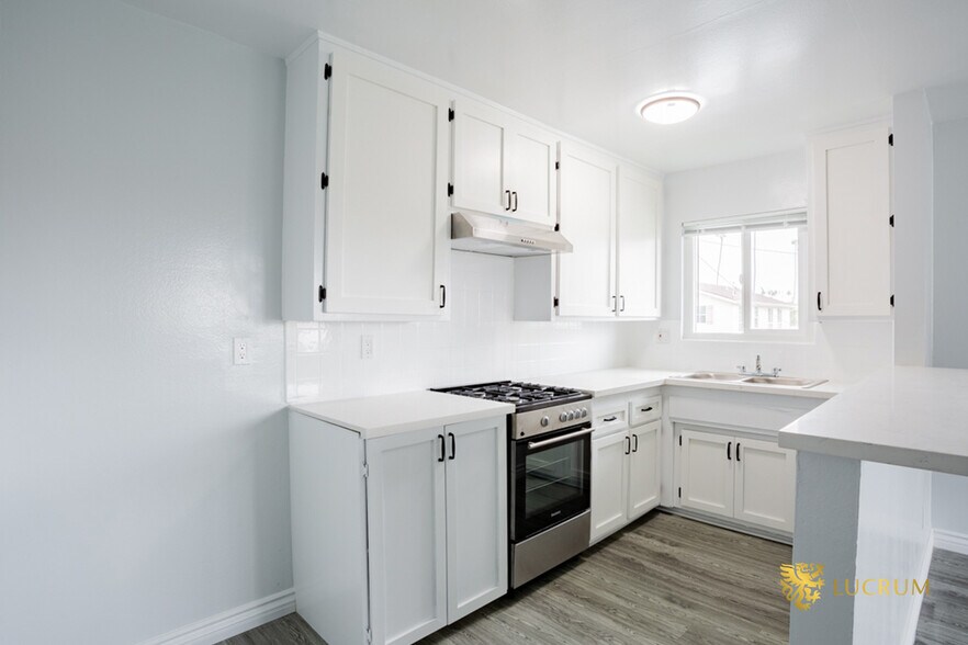 More Photos Of 823 Lagoon Ave, Wilmington Apartments For Sale