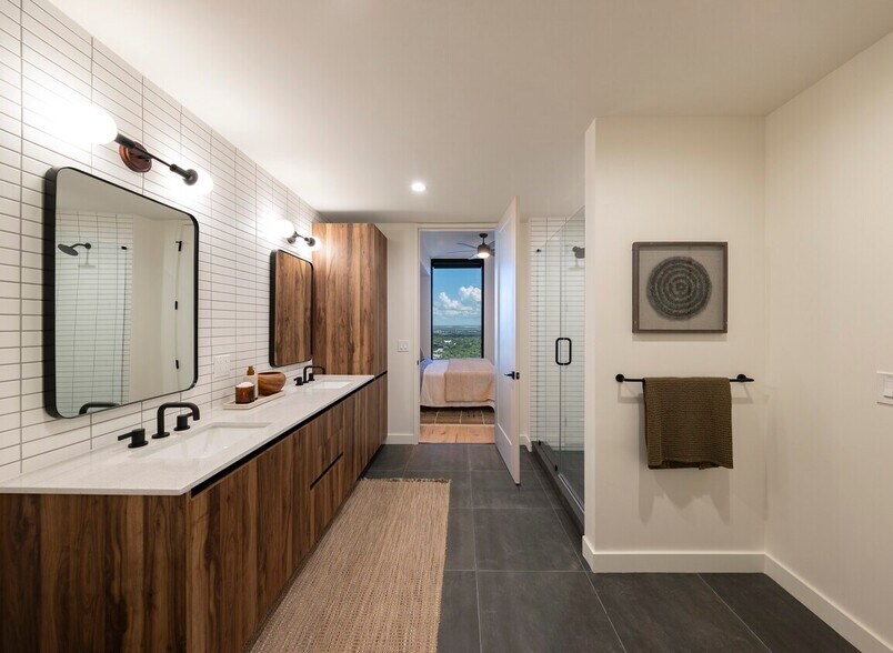 More Photos Of , Austin Multifamily For Sale