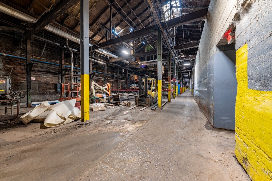 More Photos Of 164 Eyster Rd, Halltown Manufacturing For Sale