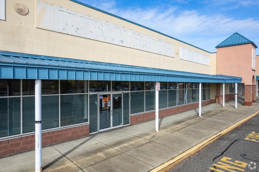 More Photos Of 1800 Clements Bridge Rd, Deptford Unknown For Lease