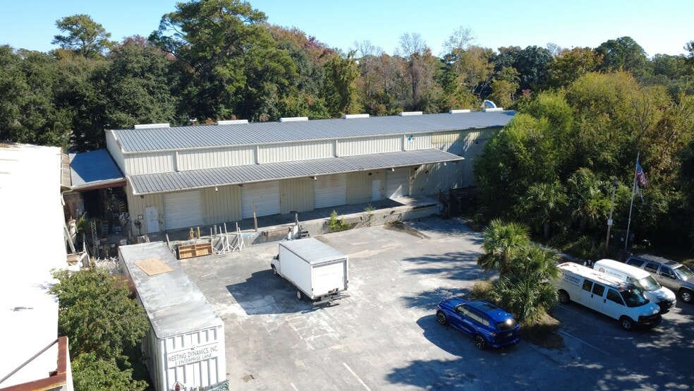 Primary Photo Of 5 Enterprise Ln, Hilton Head Island Warehouse For Lease