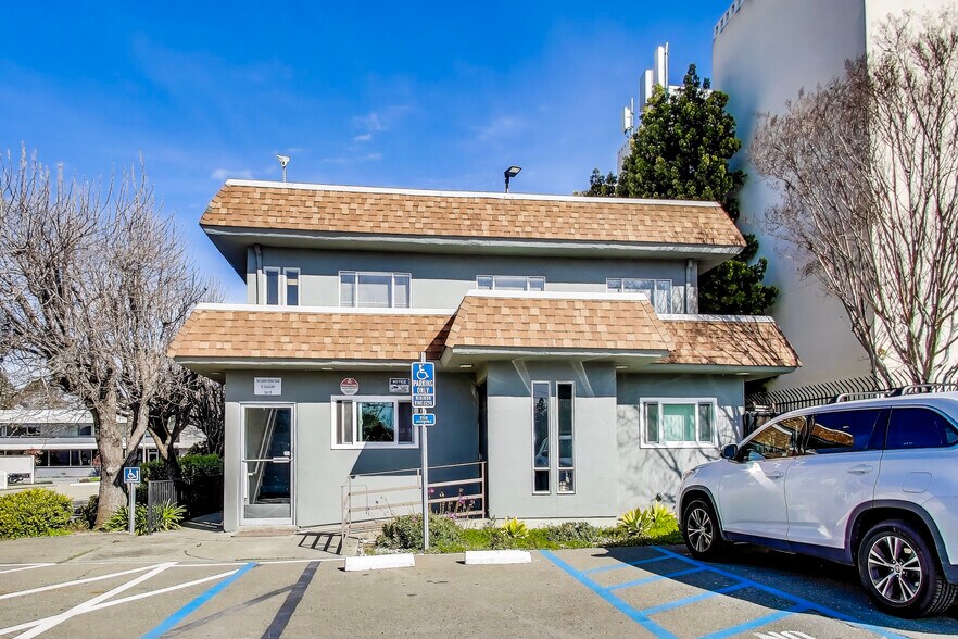 More Photos Of 425 Estudillo Ave, San Leandro Medical For Lease