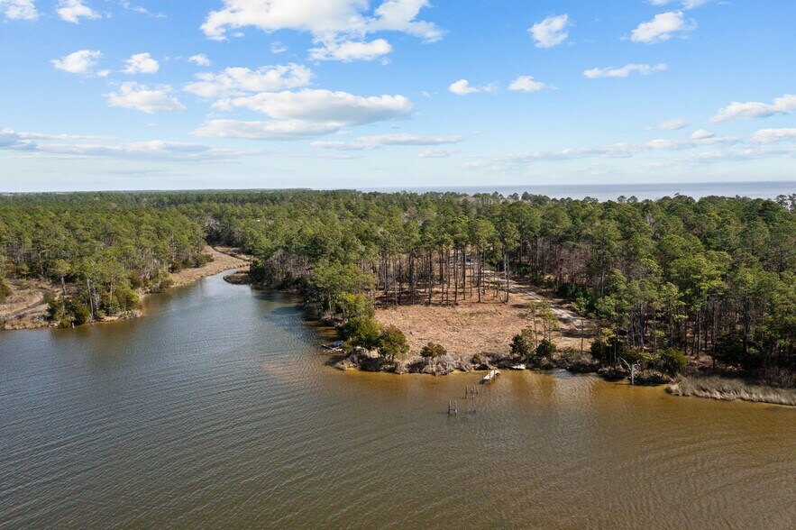 More Photos Of 604 Shorey Dr, Oriental Land For Sale