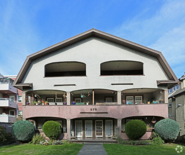 More Photos Of 875 W 14th Ave, Vancouver Apartments For Sale