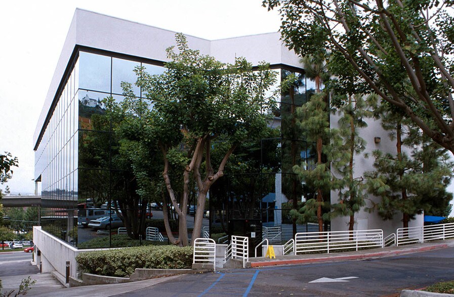 More Photos Of 2763 Camino del Rio S, San Diego Office For Lease